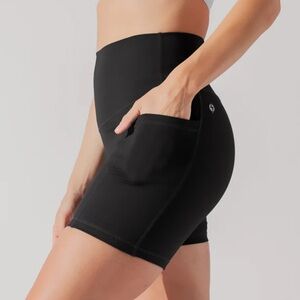 Popflex Supersculpt™ Midi Short with Pockets - Black XS new without tags